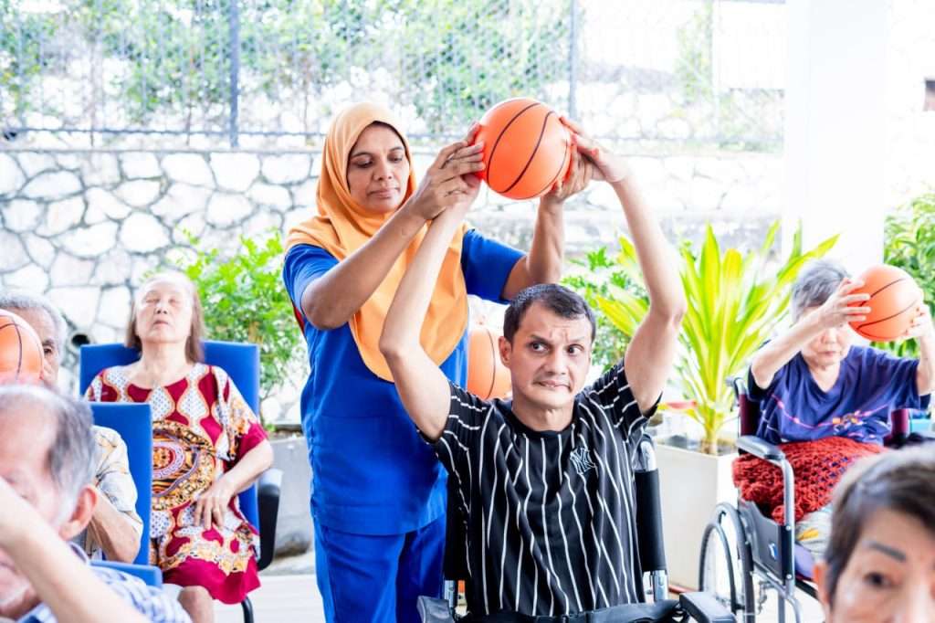 Pearl Care Elderly Nursing Home - #1 Nursing Home in PJ | Elderly Care Nursing Home | No 01 Nursing Home in PJ, #nursinghomeinpj #pearlcare #homecare #elderlycare #startingfrom1500rm #carehomes