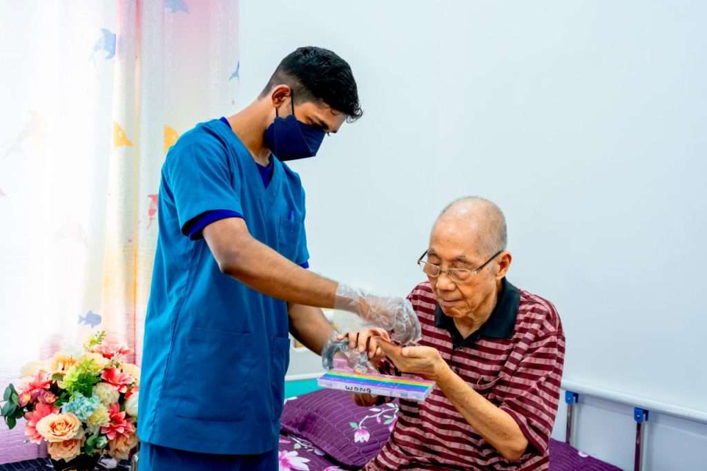 Pearl Care Elderly Nursing Home - #1 Nursing Home in PJ | Elderly Care Nursing Home | No 01 Nursing Home in PJ, #nursinghomeinpj #pearlcare #homecare #elderlycare #startingfrom1500rm #carehomes